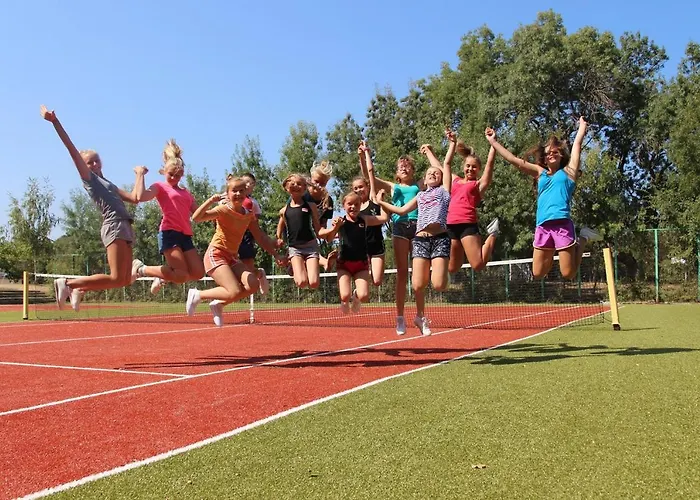 балканика 2* Китен